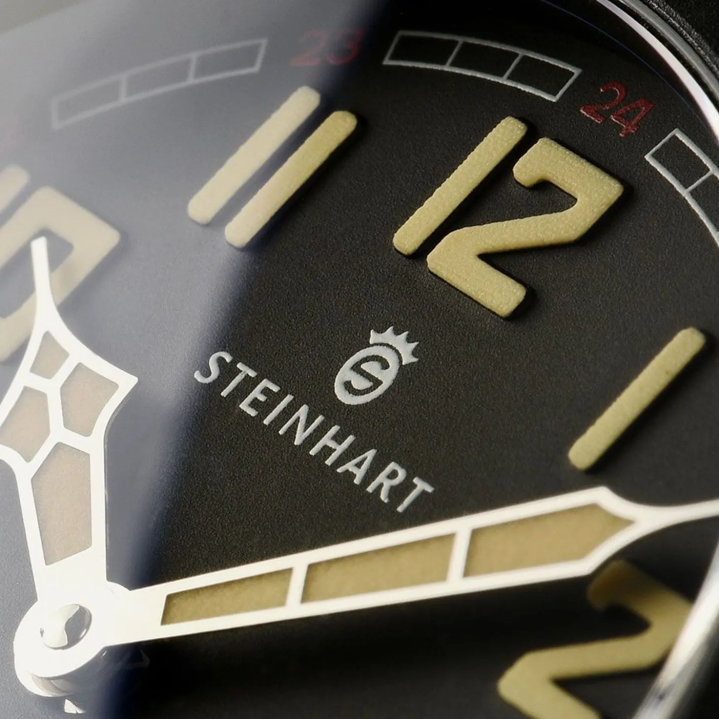 Steinhart Watches Military 42 Handwinding Black