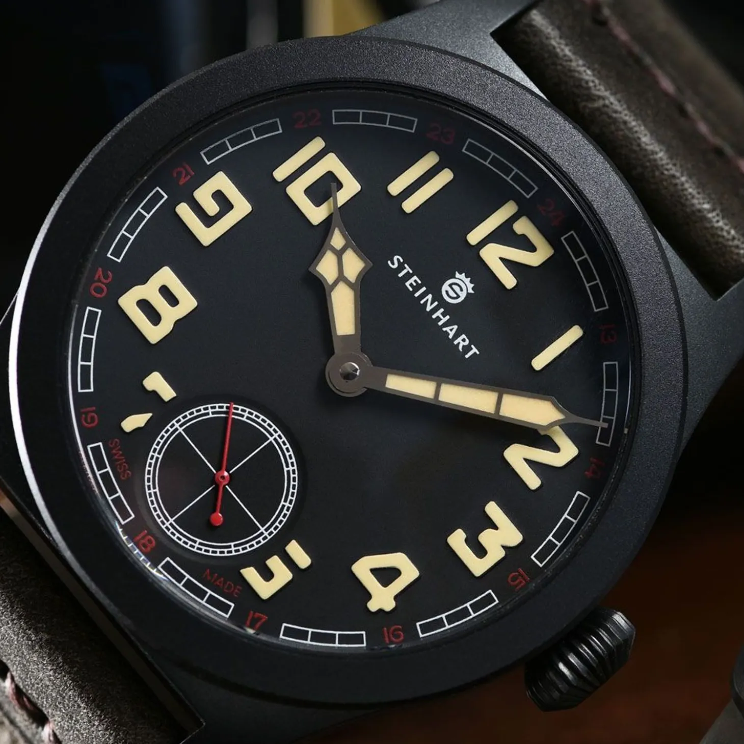 Steinhart Watches Military 42 Handwinding Black