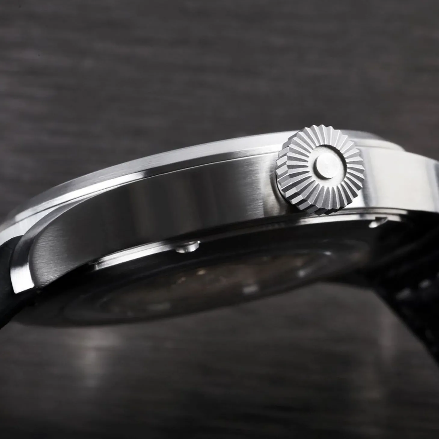 Steinhart Watches Nav B-Uhr 44 Date Grey