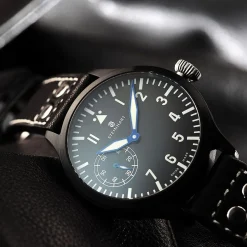Steinhart Watches Nav B-Uhr 47 Handaufzug Black