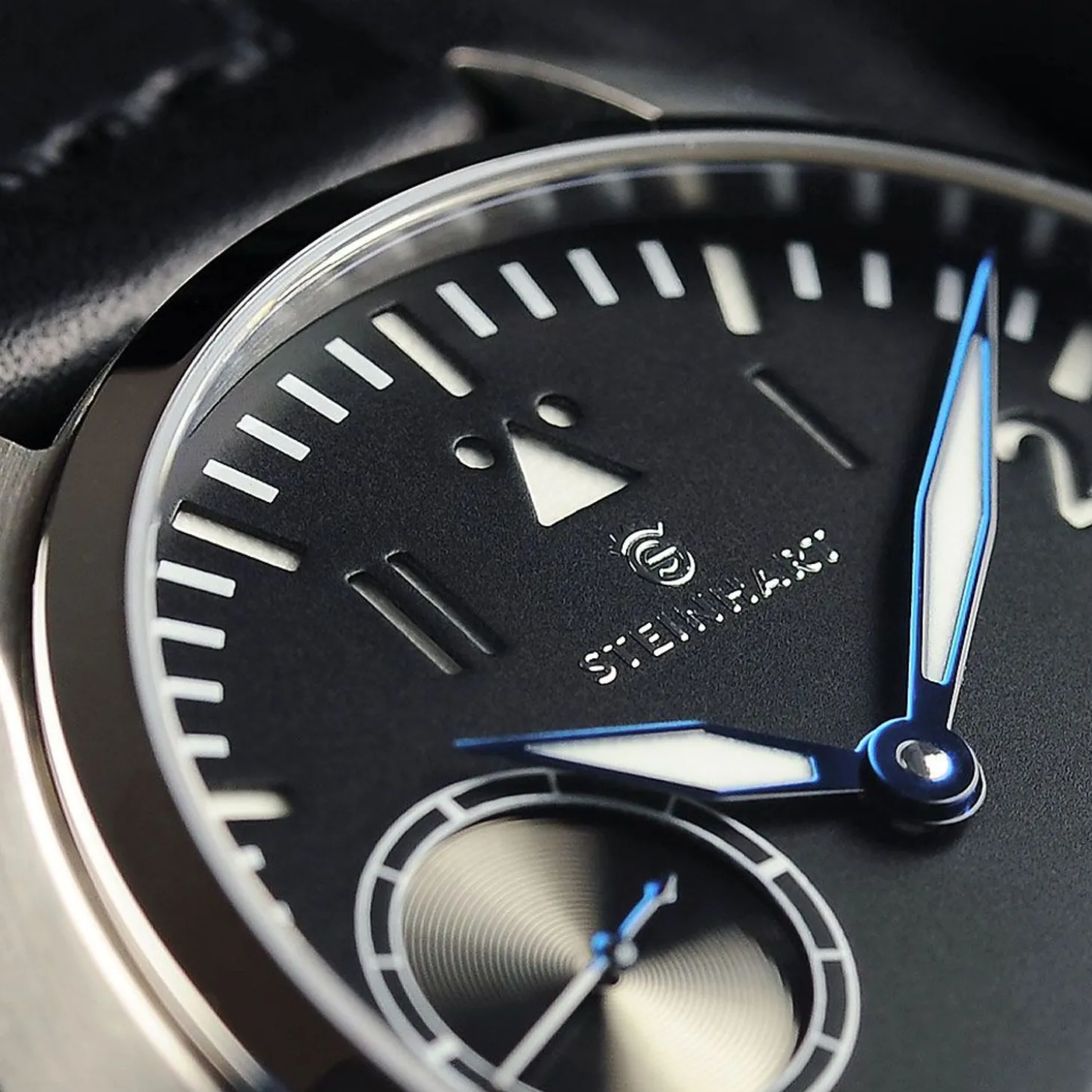 Steinhart Watches Nav B-Uhr 47 St1 Premium Anthrazit