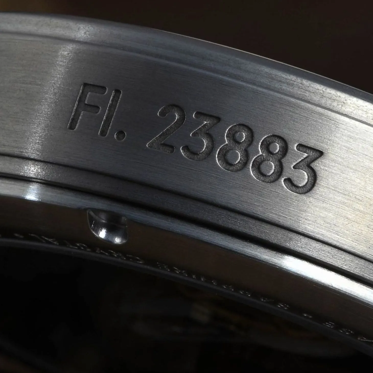 Steinhart Watches Nav B-Uhr 44 Titan A Muster Zentralsekunde