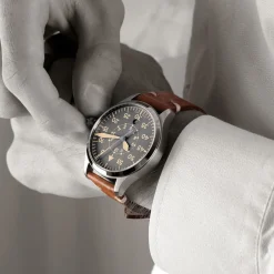 Steinhart Watches Nav B-Uhr 42 Vintage Beige B-Muster