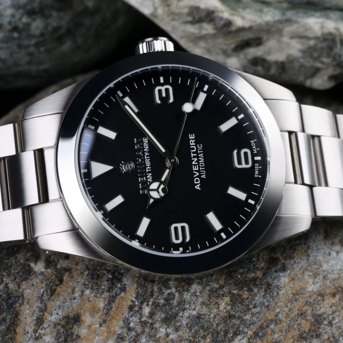 Steinhart Watches Ocean 39 Adventure Classic Diver Watch