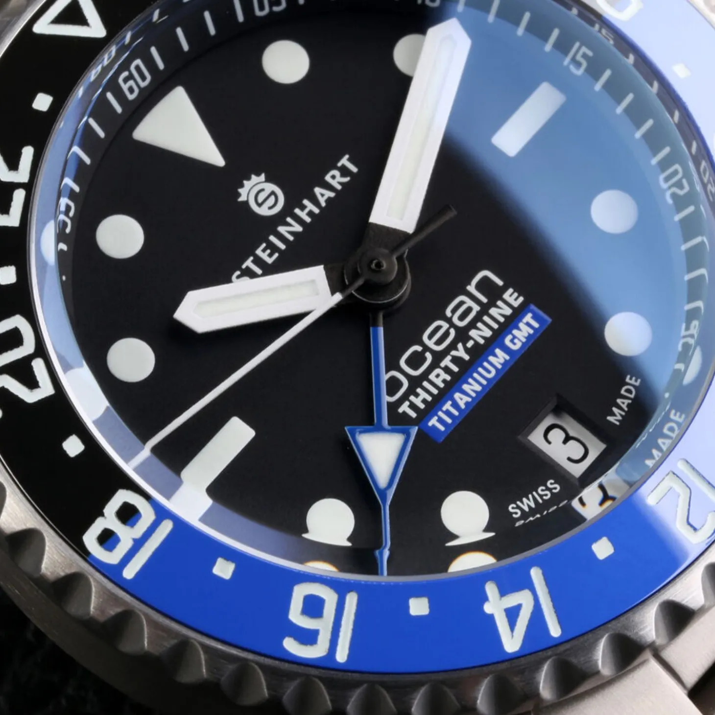 Steinhart Watches Ocean 39 Gmt Titan Premium Ceramic