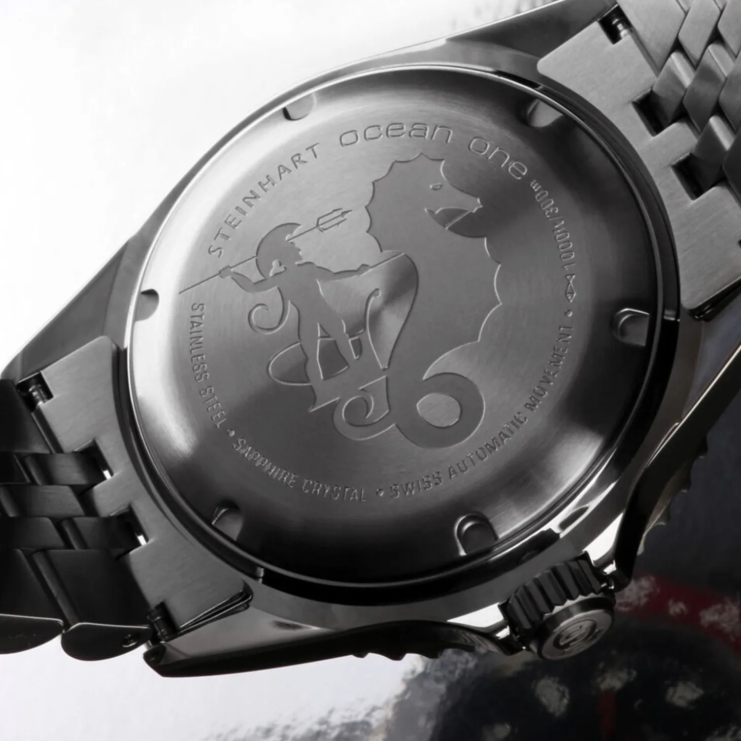 Steinhart Watches Ocean One Gmt Black-Red. 2 Ceramic Diver Watch