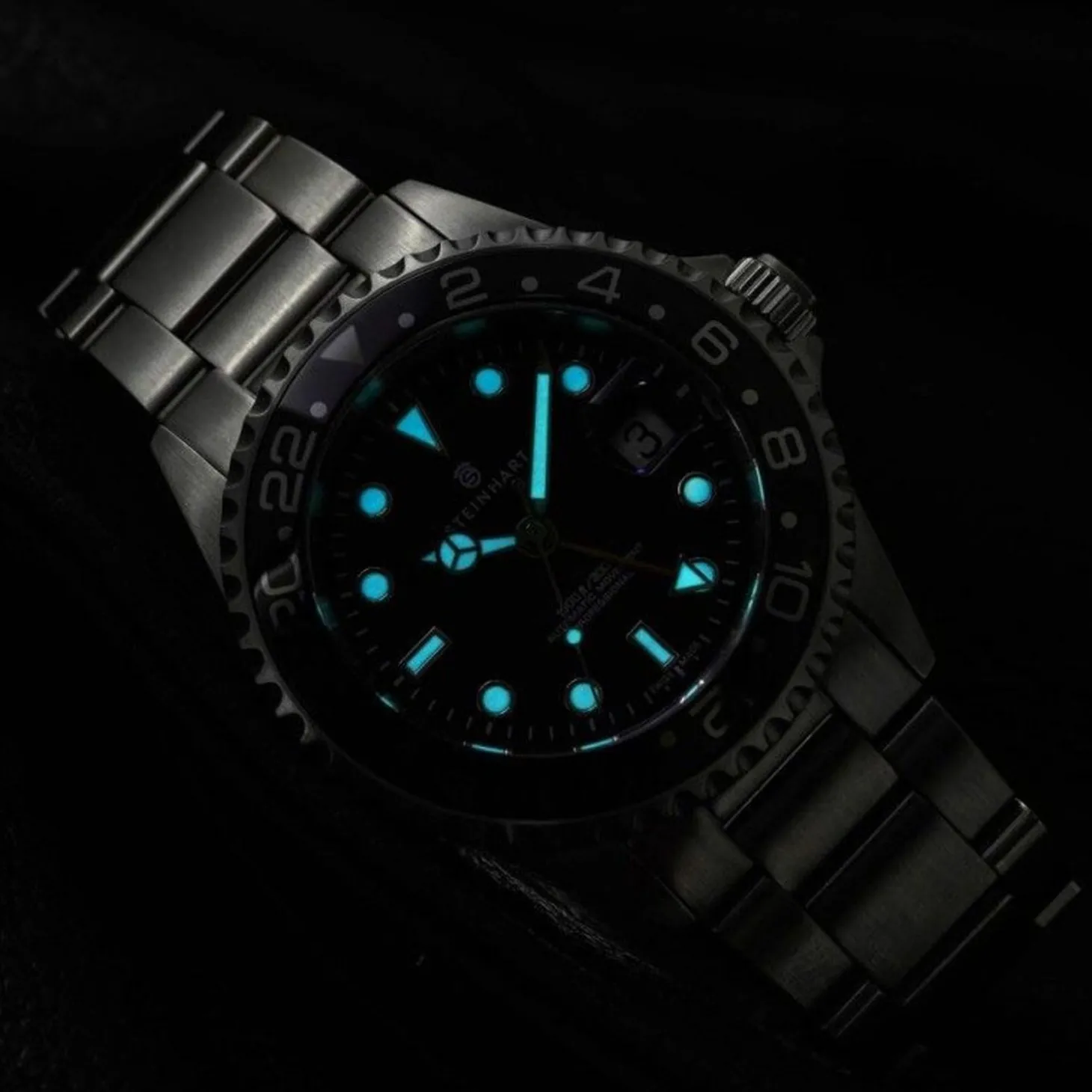 Steinhart Watches Ocean One Gmt Blue-Red Diver Watch