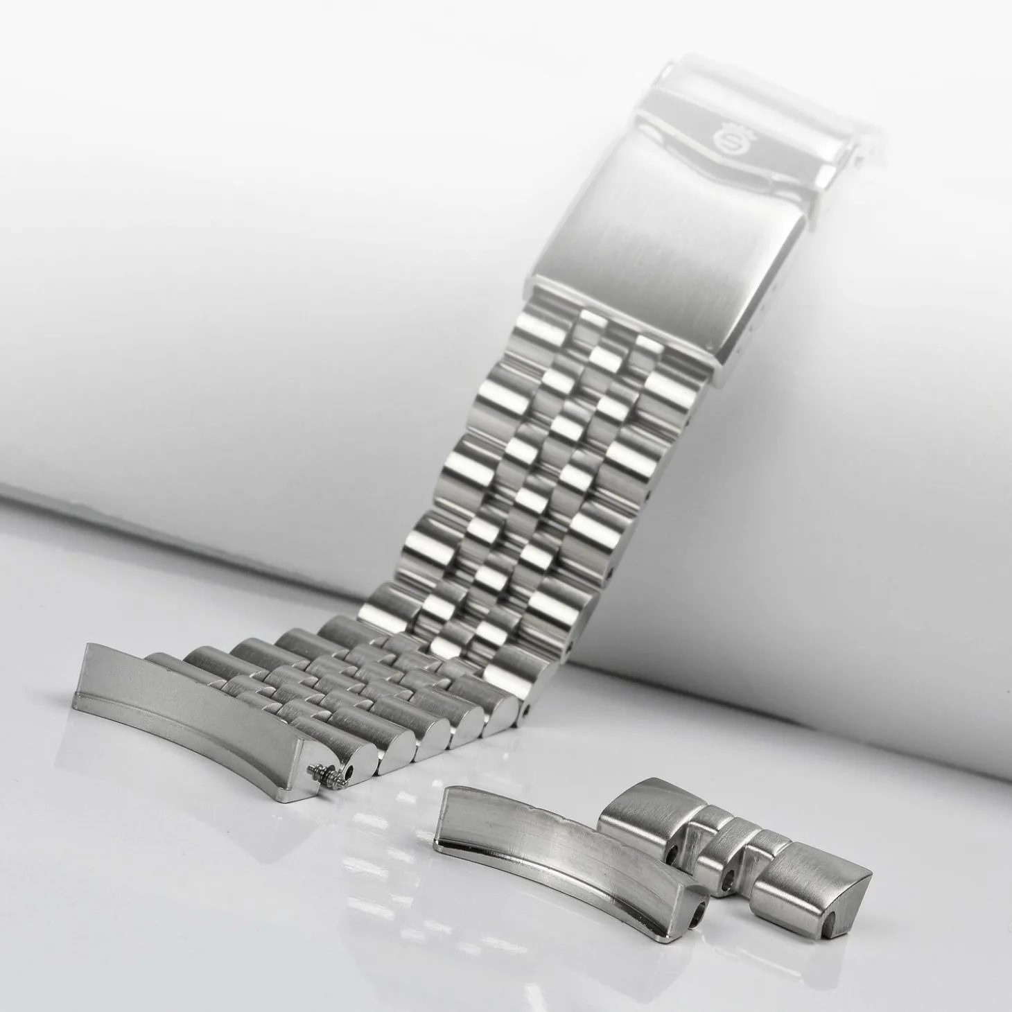 Steinhart Watches Stainless Steel Bracelet For Ocean One 22/18 5 Lines Incl Endlinks